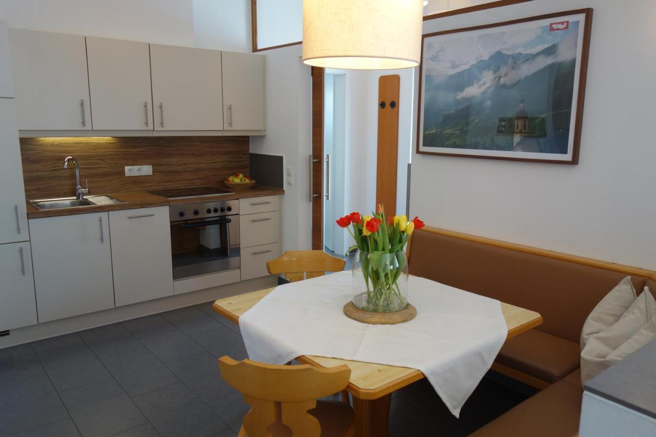 Appartment Schwarzenauer ムタース エクステリア 写真